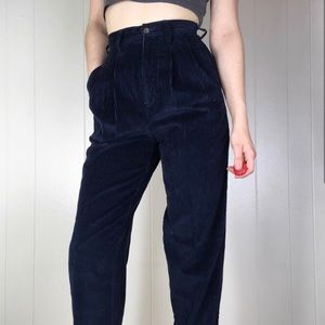 Eddie Bauer HighRise Ribbed Corduroy trousers